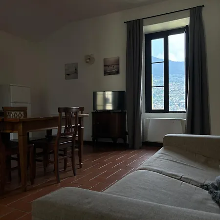 Castello Oldofredi مونتي ايزولا