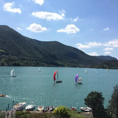 Castello Oldofredi Lägenhetshotell 4*