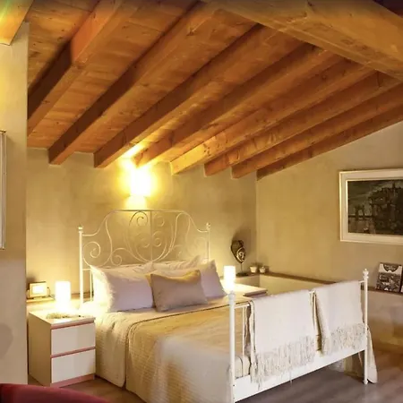 Castello Oldofredi Apart Otel Monte Isola