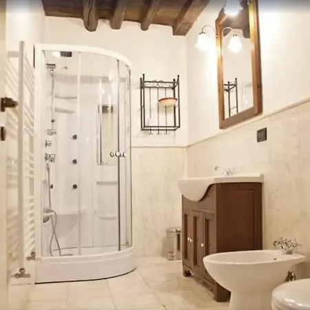 Castello Oldofredi Apart Otel