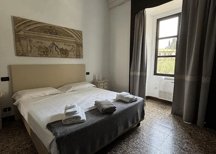 Castello Oldofredi מלון דירות 4*