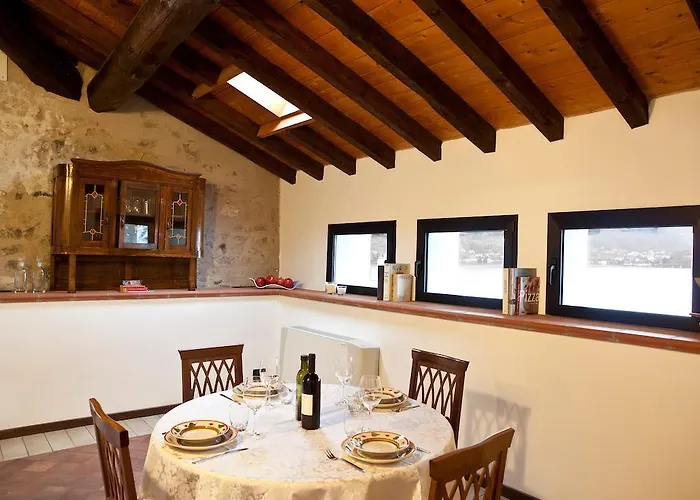 מלון דירות Castello Oldofredi 4*