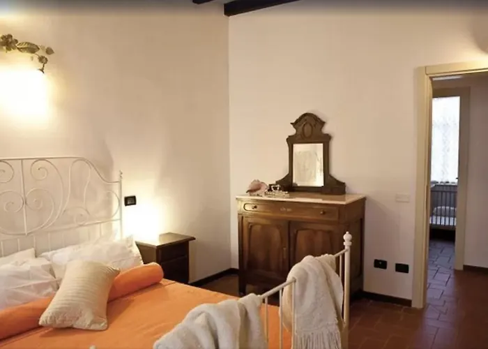 מלון דירות Castello Oldofredi 4*